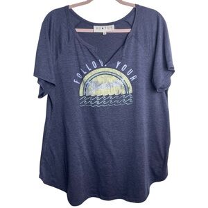 Hiatus Follow Your Dreams Graphic Tee 1X Blue Stretch Top